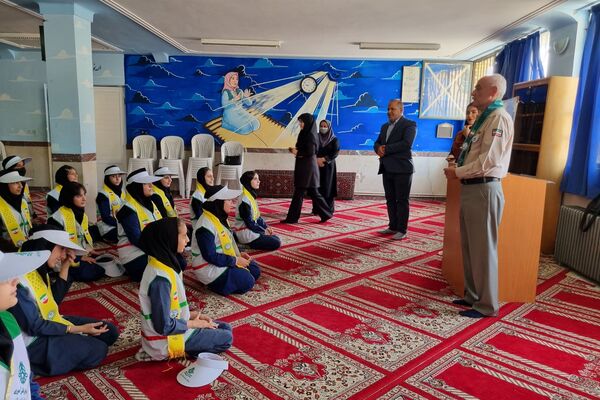 بازدید رئیس سازمان دانش‌آموزی کردستان و ارزیابان کشوری از روند فعالیت پیشتازان