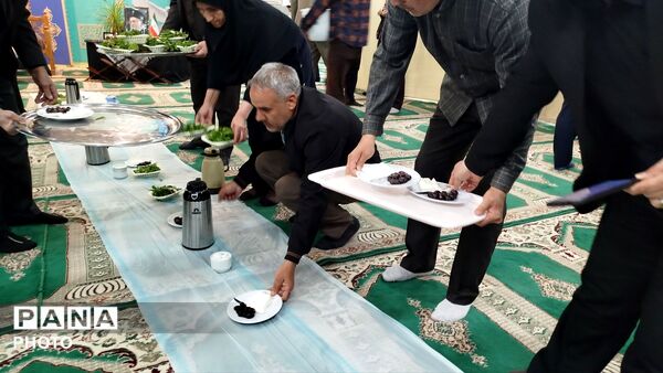  محفل انس با قرآن کریم در اداره آموزش و پرورش نیشابور 