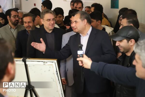 افتتاح نمایشگاه دستاوردهای کانون‌های فرهنگی تربیتی آذربایجان شرقی