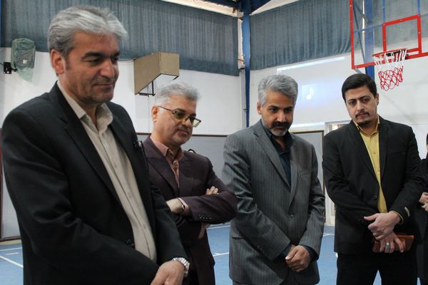 گرامیداشت روز آزمایشگاه در دبیرستان دخترانه شاهد غرویان وکیلی (۲۲)