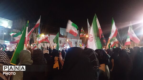 تجمع مردم میهن دوست قروه وفرهنگیان گرامی ودانش اموزان عزیز