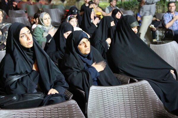 برگزاری ویژه برنامه دفاع مقدس با عنوان شبی همراه با ستارگان در ناحیه یک شهرری