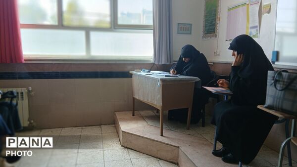 رقابت دانش‌آموزان ابتدایی در مسابقات احکام