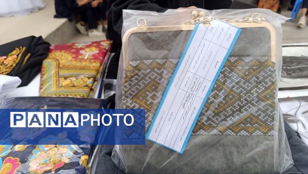 نمایشگاه آثار و دست‌سازه‌های هنرجویان در شهر رویدر