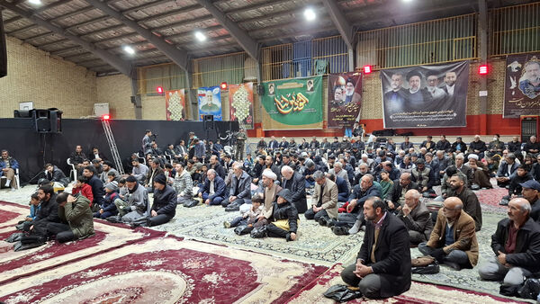 مراسم گرامیداشت نخستین سالگرد تدفین شهید گمنام در بوستان لاله قم