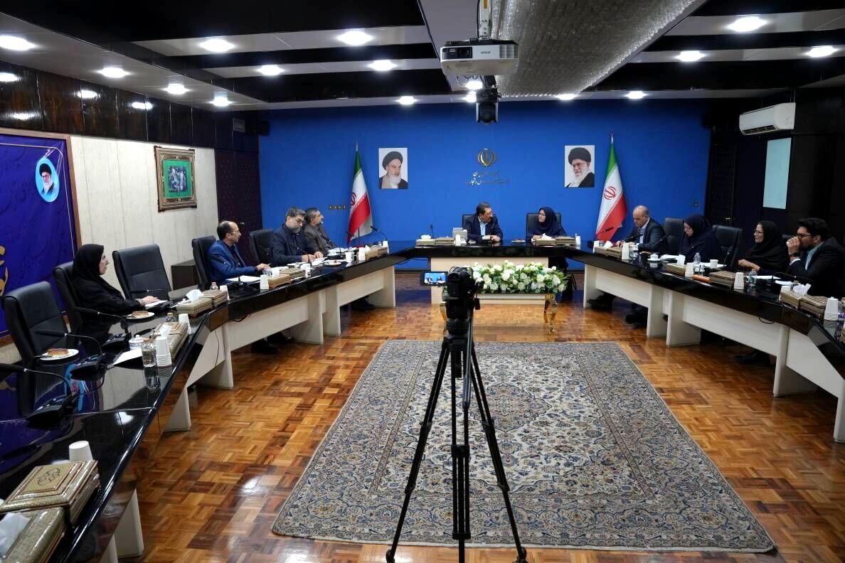 تأکید وزیر صمت بر لزوم همگون‌سازی قوانین با شرایط کنونی تولید