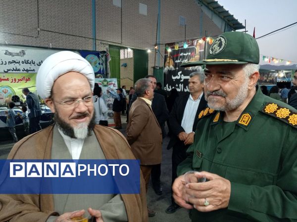 بازدید روسای ادارات خلیل آباد از دومین کنگره ملی شهید مدرس (ره) و ۱۲۲۲ شهید منطقه ترشیز کهن 