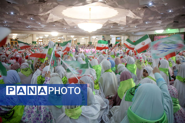 جشن تکلیف 2 هزار نفری دختران سراسر کشور در قم