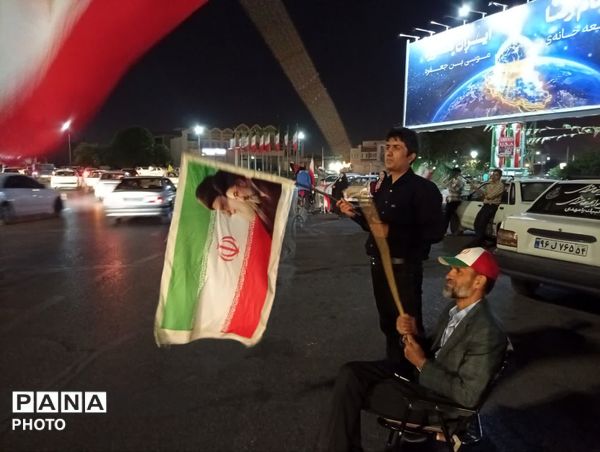 میدان‌داری مردم دارالعباده در میدان امام حسین (ع) یزد