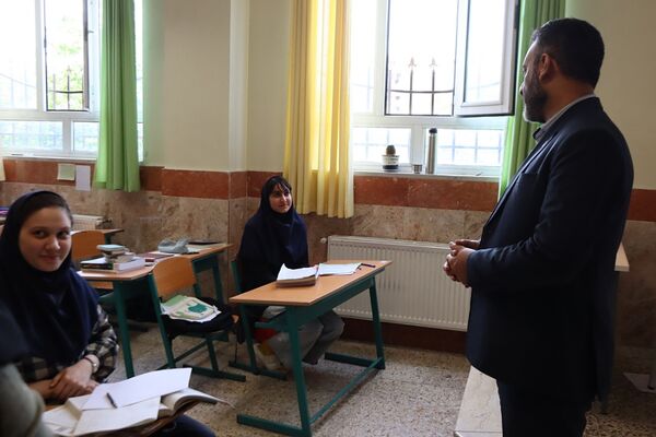 بازدید مدیر آموزش و پرورش شهرستان اسلامشهر از اردوی مطالعاتی دبیرستان دوره دوم فرزانگان اسلامشهر