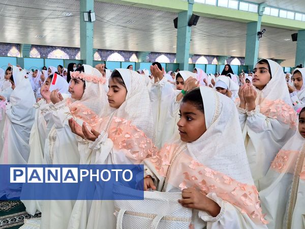 آیین سپیدپوشان؛ جشن تکلیف دختران عنبرآباد