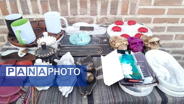 برپایی نمایشگاه صنایع‌دستی‌و سوغات در البرز