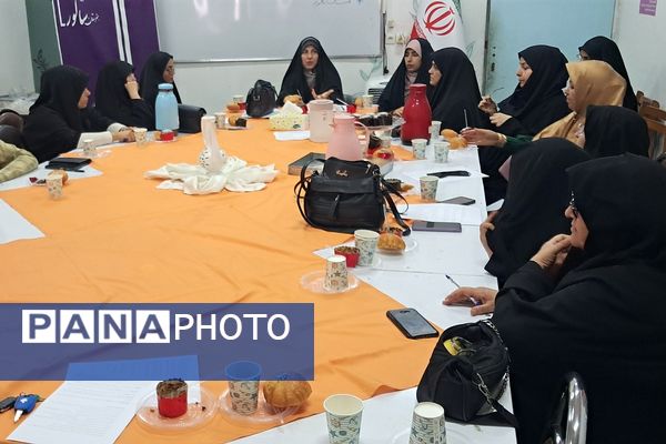 برگزاری جلسه و بازدید از هنرستان سالور ناحیه دو شهرری 