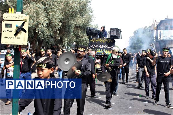 جلوه‌های باشکوه عزاداری روز عاشورا در قم