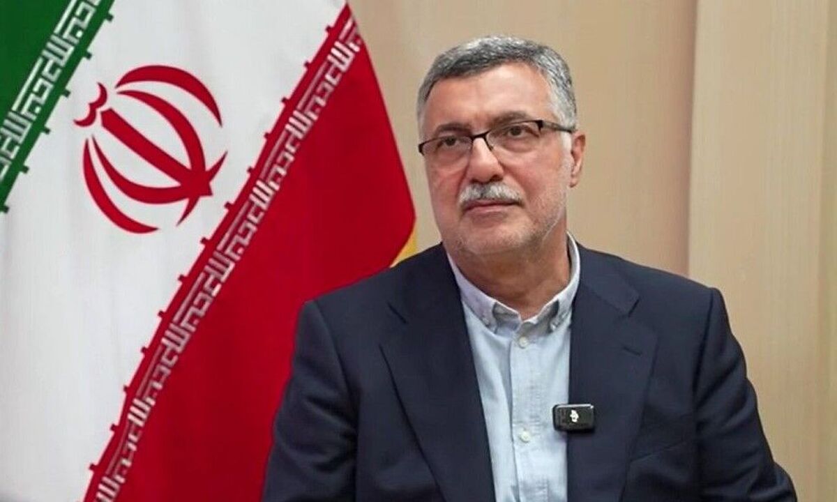 تلاش کنیم نخبگان برای خدمت به مردم در کشور بمانند