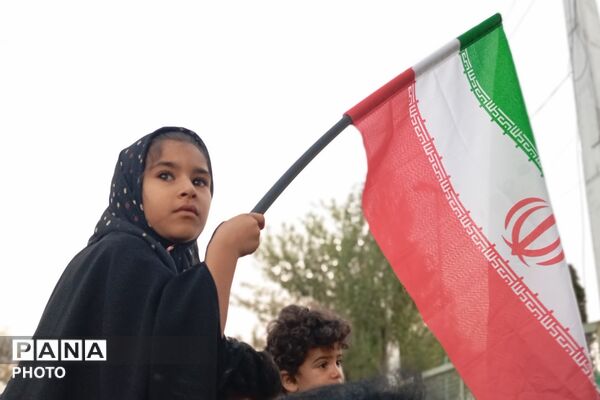 حضور غیور مردان چهارمحال و بختیاری در آیین وداع و تشییع رهبر شهید انقلاب اسلامی ایران