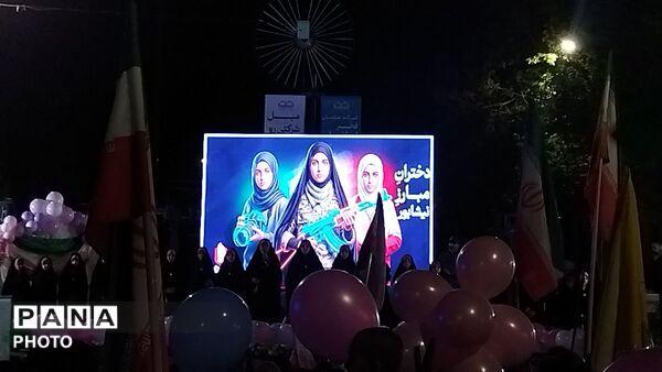 دختران نیشابوری در صف اول تجمعات-۳