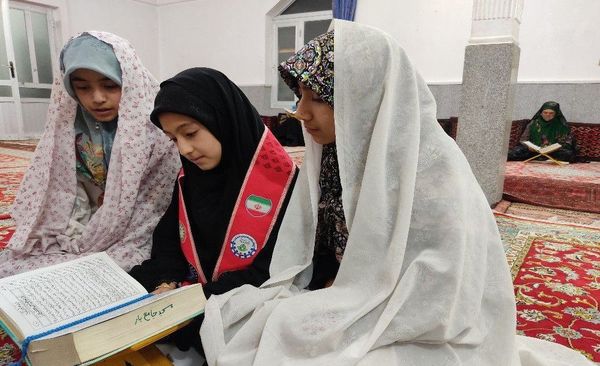 مراسم احیای شب بیست و سوم ماه رمضان در شهر بار