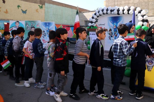 جشن عاطفه‌ها، جشن شکوفه زدن درختان احساس و مهربانی 