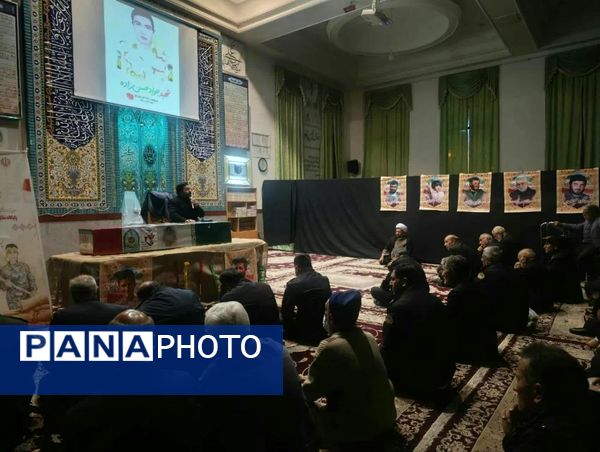  مراسم وداع با پیکر شهید جواد حسن زاده در مسجد امام علی(ع)