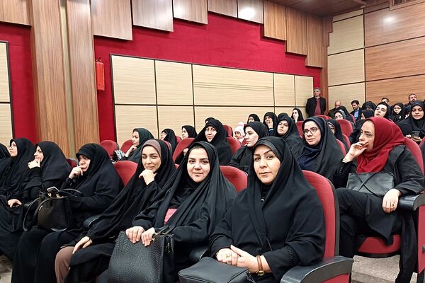 همایش جهاد تبیین در اردوگاه شهید محمد منتظری شهریار 