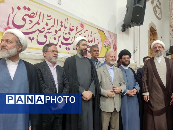 اجتماع دختران دانشجو در حرم مطهر حضرت معصومه (س) به مناسبت روز دختر  