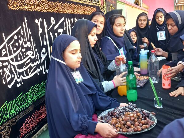 مراسم عزاداری ایام فاطمیه در مدرسه شهید جواهری ۲