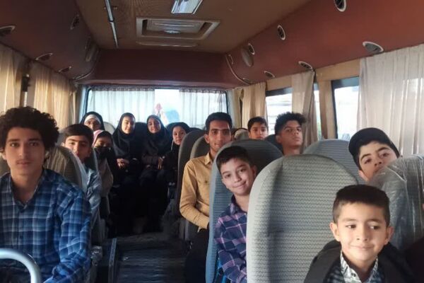 بازدید دانش‌آموزان منتخب لیگ کوک شو از کارخانه پتک شیراز