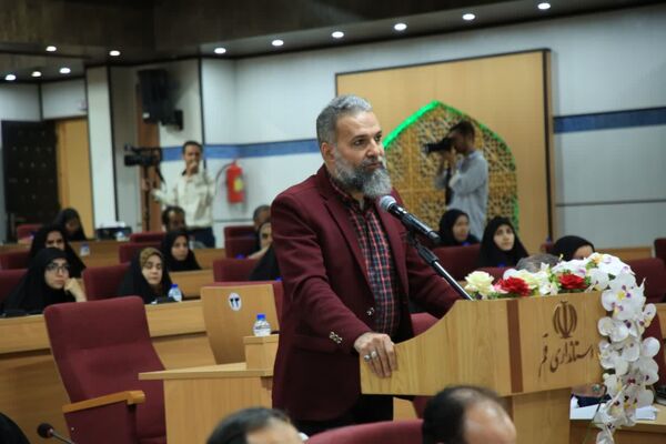 نشست صمیمی مدیران رسانه با استاندار قم