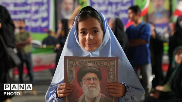 اجتماع دانش آموزان اصفهانی به مناسبت آغاز سال تحصیلی