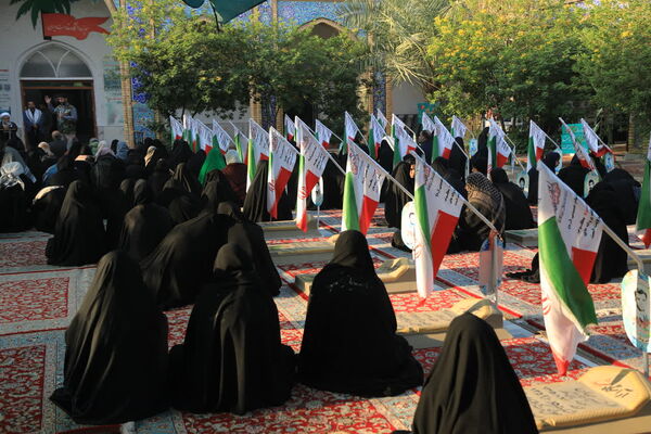 حال و هوای دختران هنرستانی قم در بازدید از یادمان‌های عملیاتی جنوب کشور