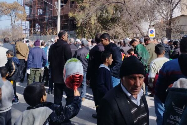 حضور با شکوه مردم زرقان در راهپیمایی 22 بهمن ماه