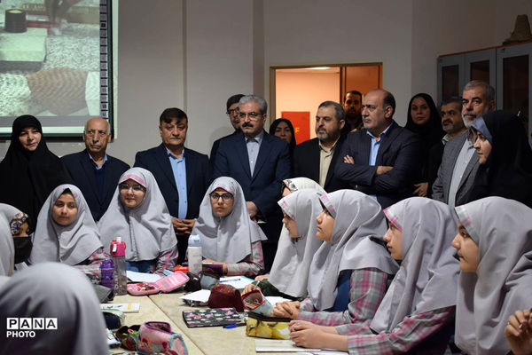 نشست منطقه‌ای مدیران مدارس خیرساز در مدرسه شاهد امام سجاد(ع)