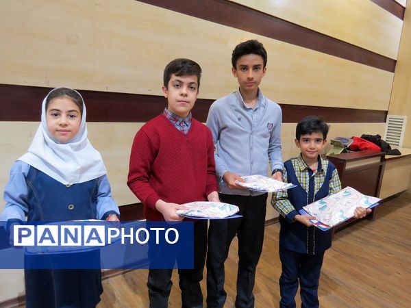 آیین تجلیل از منتخبان طرح و برنامه‌های دوره ابتدایی استان خراسان شمالی