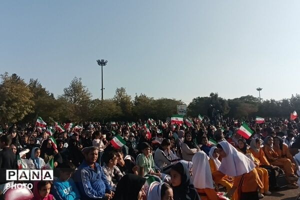 گام‌هایی برای سلامتی و نشاط خانواده‌ها؛ پیاده‌روی خانوادگی در شهر قدس
