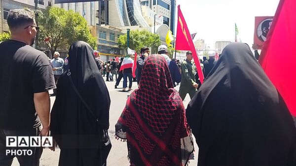 پیش به سوی تشییع رهبر شهیدمون-۲
