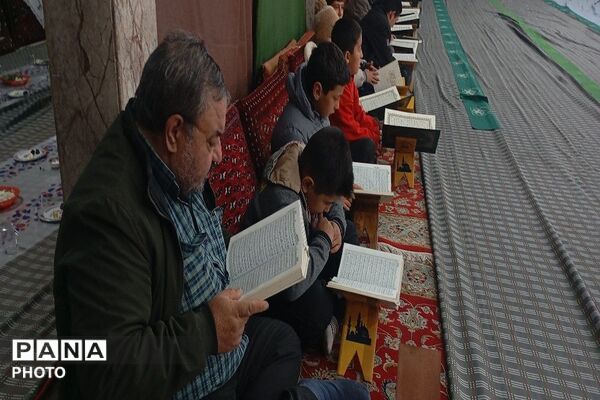 جزء خوانی قرآن در ماه مبارک رمضان  مسجد جامع شهر بار نیشابور 