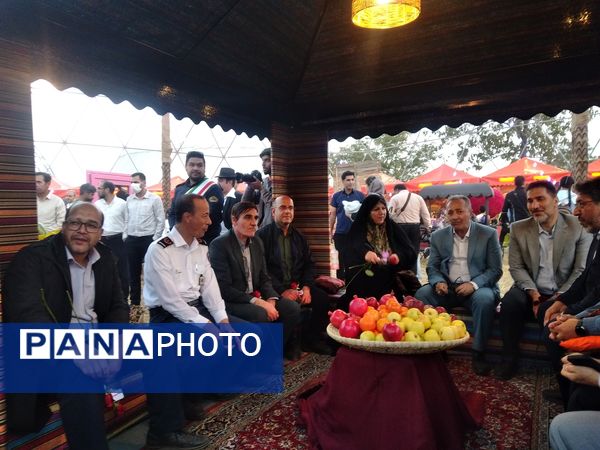 جشنواره طعم و رنگ پاییز با حضور شهردار مشهد آغاز به کار کرد