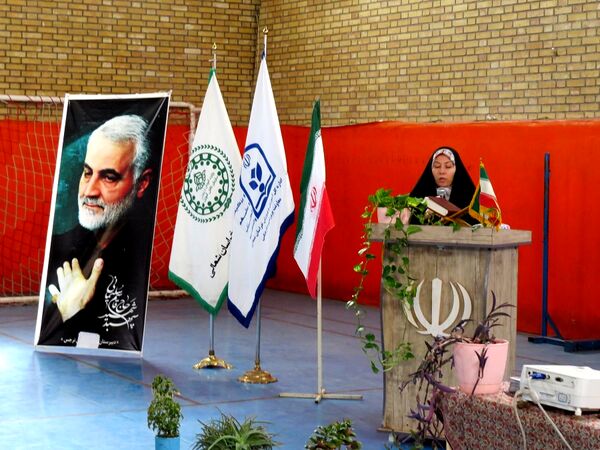 همایش پیشگیری از آسیب‌های چهارشنبه سوری در دبیرستان نرجس بجنورد