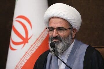 ملت ایران با تکیه بر توان داخلی مسیر استقلال و عزت را ادامه دهد