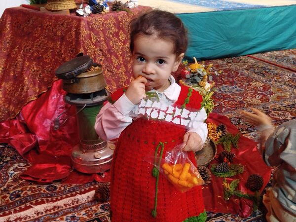 جشن بزرگ یلدا با عطر مادرانه در مجمع انصارالحسین