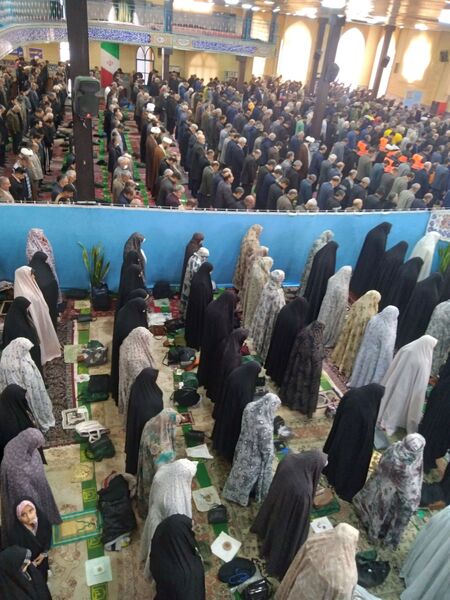 تجلی خدمت و معنویت در میعادگاه نماز جمعه شهرستان تویسرکان
