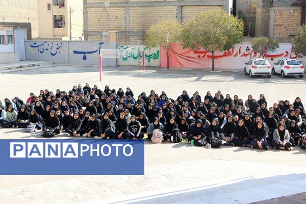 مراسم گرامیداشت روز دانش‌آموز  در دبیرستان نبوت شهرستان ملارد