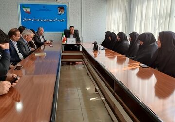 شورای آموزش و پرورش معمولان؛ هماهنگی برای جشن
انقلاب