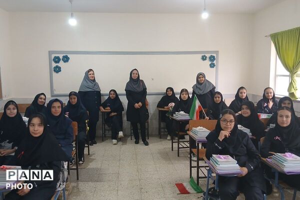 روزی که جوانه‌ها، اولین برگ‌های فصل تازه‌شان را باز کردند
