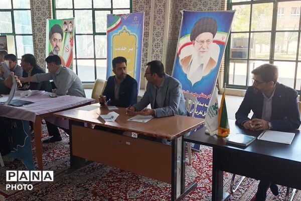 میز خدمت آموزش و پرورش خراسان شمالی در نماز جمعه؛ پاسخگویی مستقیم به مطالبات مردم