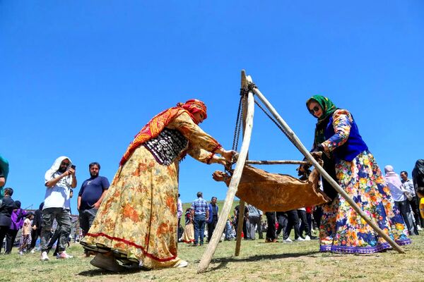 دومین جشنواره فرهنگی و ورزشی در روستای جوبند اهر