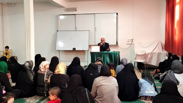 جلسه آموزش خانواده در مدرسه مهندس رحمانی فرد ناحیه ۱ مشهد مقدس