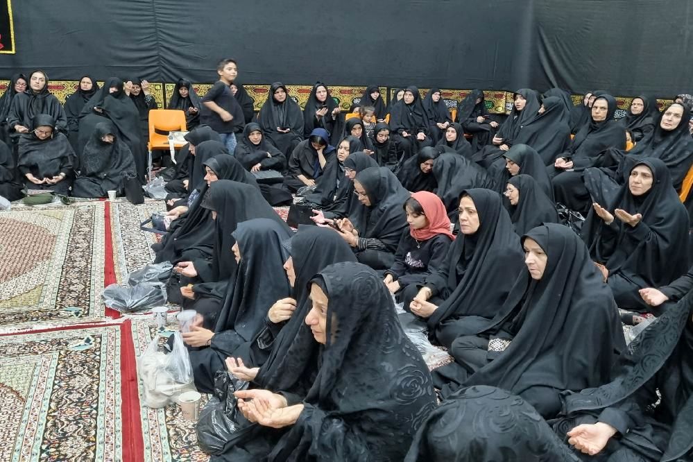 فرهنگیان آموزش و پرورش ناحیه سه در سوگ امام هشتم