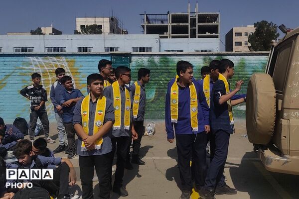 میزبانی مدرسه یاسر از شهید گمنام